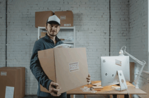 — Carlos T. · Comercio